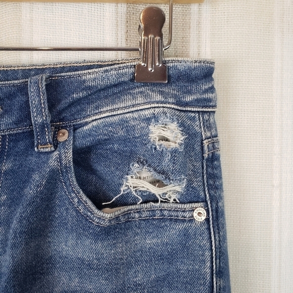 American Eagle Stretch Mom Jeans Shredded‎ Blue Size 4 - Picture 4 of 11